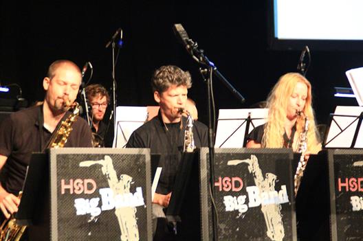 Die Big Band der HSD unter Leitung von Martin Reuthner sorgte für eine feierliche Eröffnung.
